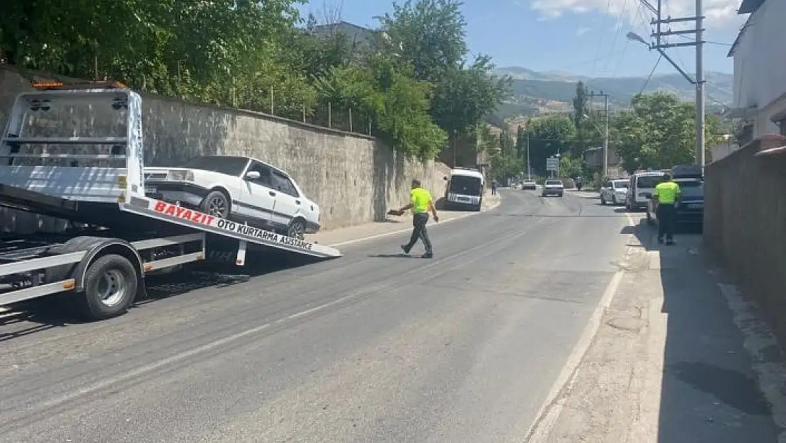 'Yol kesip araçları durduran şahsa vatandaş müdahale etti'