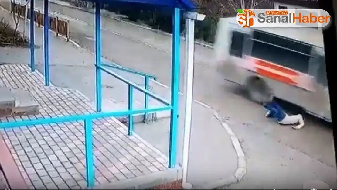 Yola düşen kadın ölümden kıl payı kurtuldu