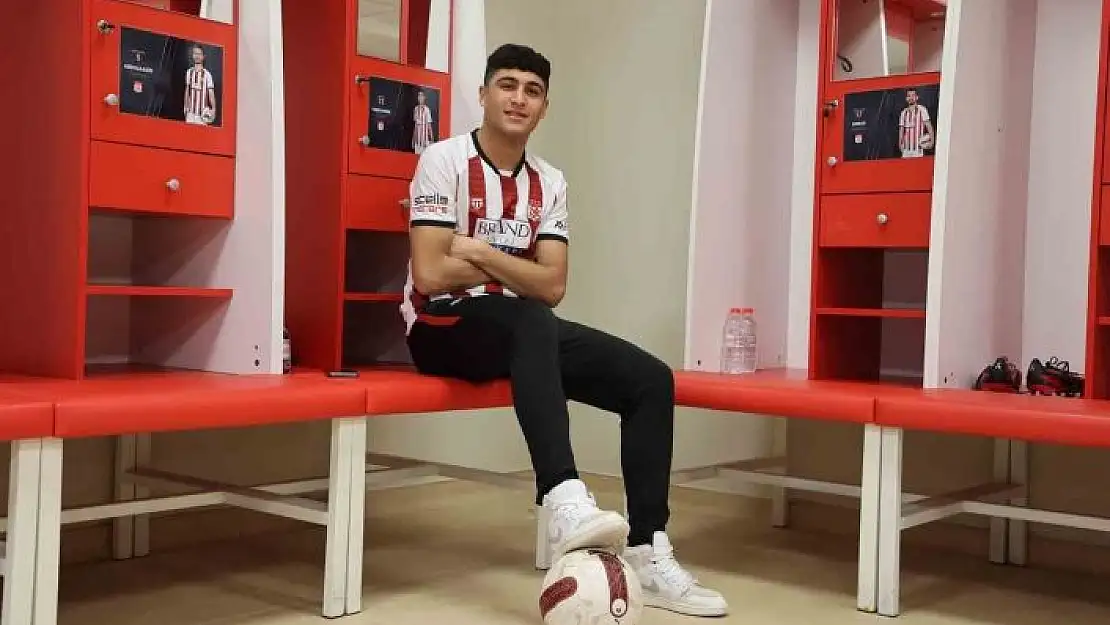 'Yunus Emre Konak resmen Brentfordta'