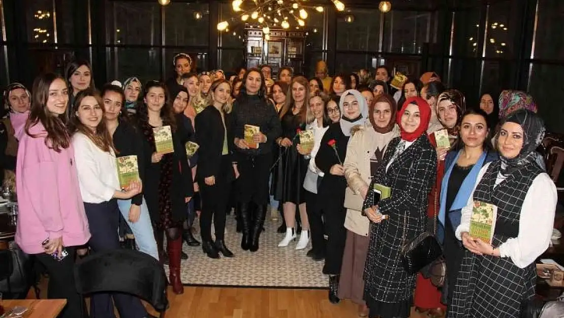 '`Yüzyıllık Yalnızlık´ adlı kitabı tahlil ettiler'