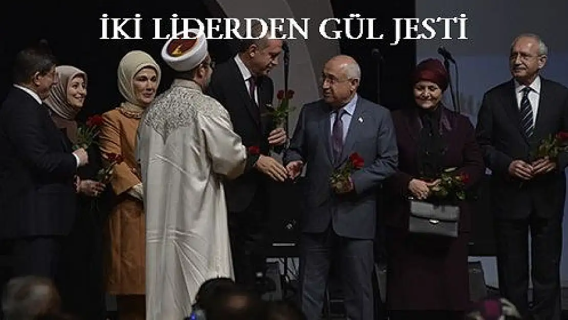 Kılıçdaroğlu'ndan Ahmet Davutoğlu'na gül jesti