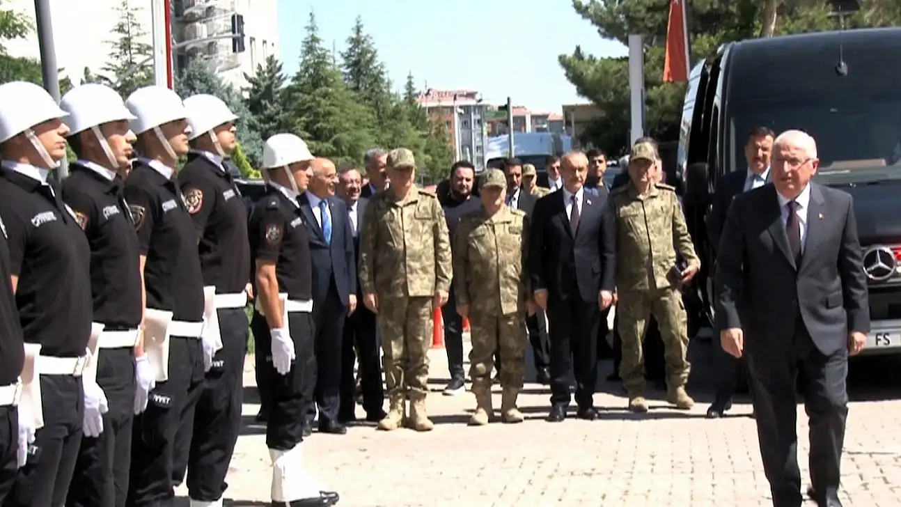 Milli Savunma Bakanı Güler Malatya'da