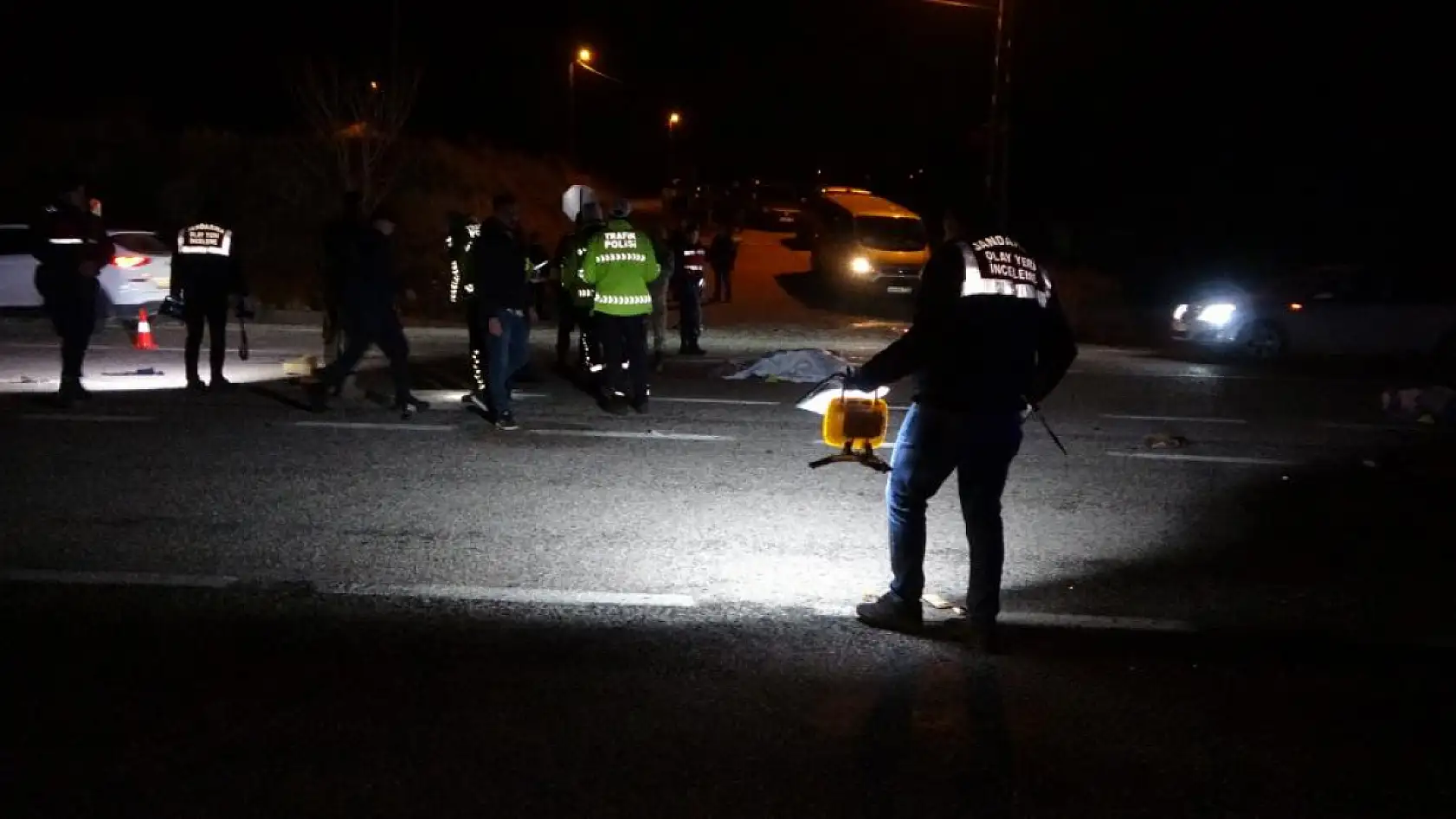 Malatya'da Yolun karşısına geçmeye çalışanlara çarpıp kaçtı: 2 ölü, 1 yaralı