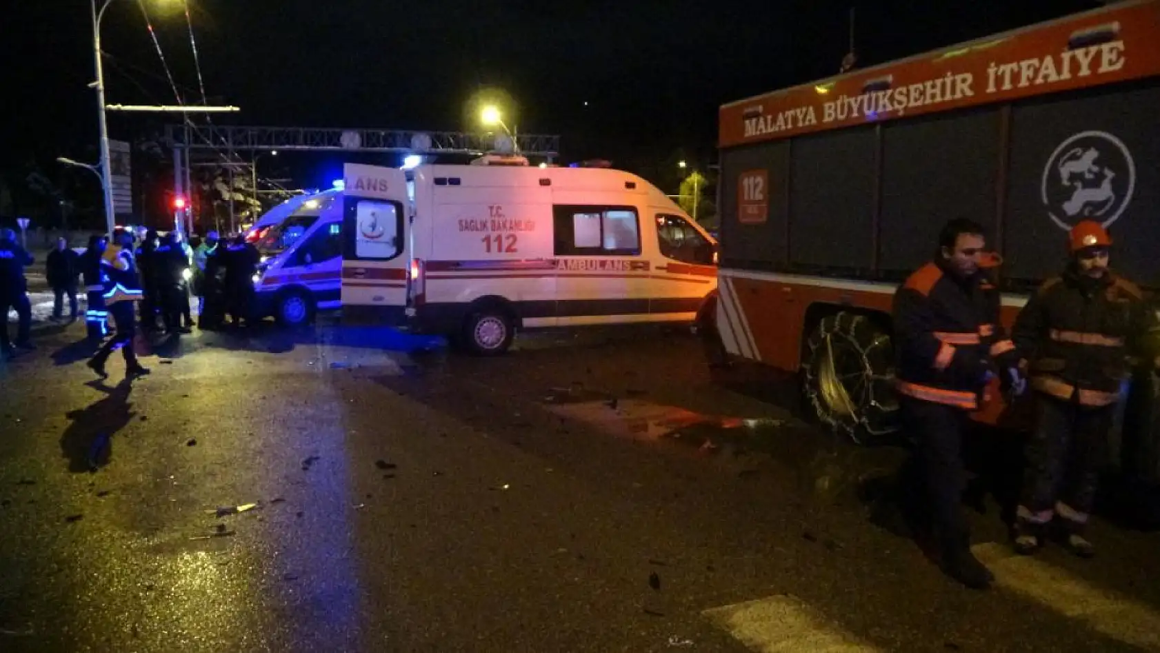 Malatya'da iki araç çarpıştı: 5 yaralı