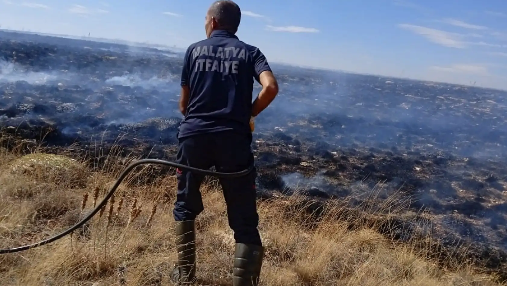 Malatya'da iki ayrı anız yangını