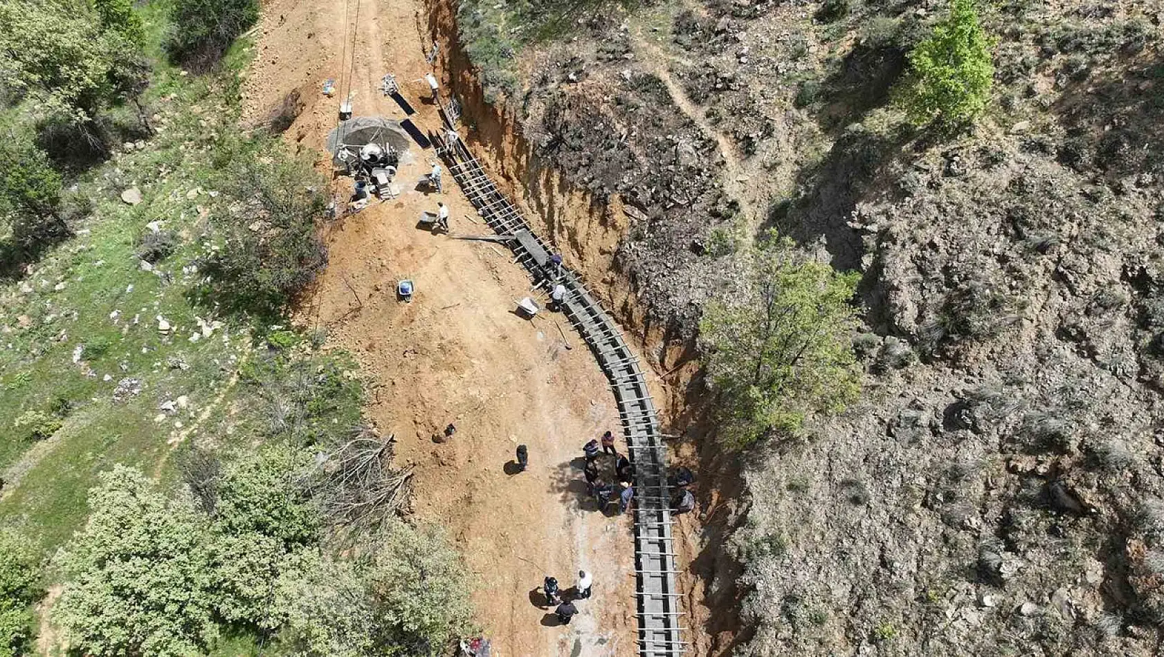 Pütürge Taşmış Mahallesi'nin 32 yıllık sulama sorunu çözüldü