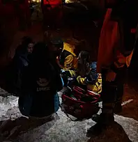 Malatya'da müstakil evde yangın: Mahsur kalan kadın kurtarıldı