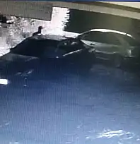 Malatya'da oto hırsızlığı girişimi kameraya yansıdı