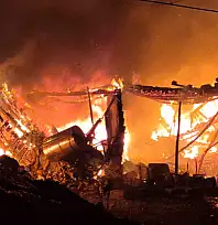 Önce Oğlunun Evi, Şimdi Babasının Evi Yandı