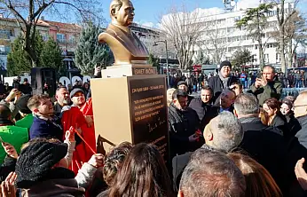 Ağbaba İsmet İnönü büstünün açılışını yaptı