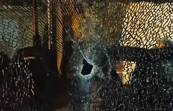 Malatya'da Şehir Eşkıyası Yolcu Otobüsünü Kurşunladı