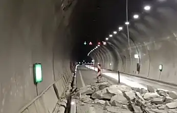 Erkenek Tünelinde Küçük Çaplı Göçük