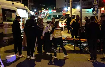 Kazaya karışan sürücü aracı bırakıp kaçtı: 3 yaralı