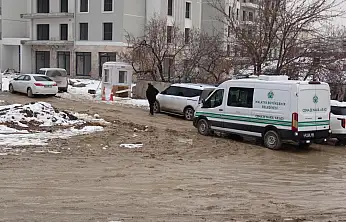 Malatya'da balkondan atlatan şahıs hayatını kaybetti