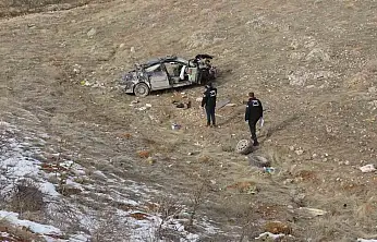 Malatya'da lastiği patlayan otomobil şarampole uçtu: 1 ölü, 2 yaralı
