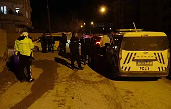 Malatya'da polisin 'dur' ihtarına uymayan araçtan uyuşturucu çıktı