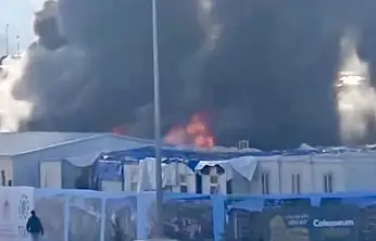 Şantiye Konteynerlerinde Korkutan Yangın: 24 Konteyner Yandı