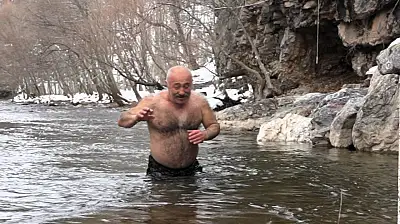 -20°'de suya giren Çılgın Malatyalı