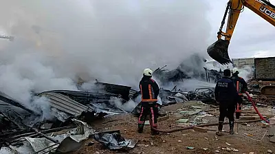Malatya'da inşaat işçilerinin kaldığı şantiyede yangın