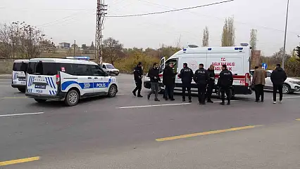 Ekip aracında fenalaşan polis memuru hastaneye kaldırıldı