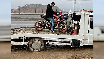 Malatya'da Makas Atıp Akrobasi Yaptılar, Polis Affetmedi