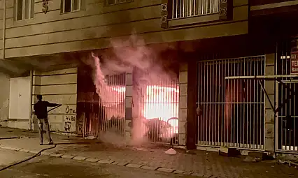Gece Yarısı Korkutan Yangın