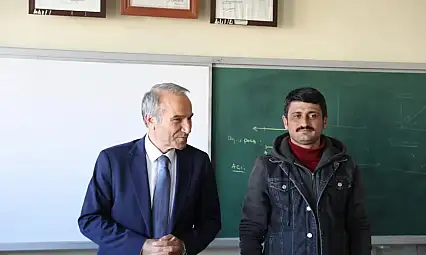 Geleceğimiz Olan Gençlerin Yanındayız olan gençlerin yanındayız