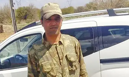 Güvenlik Korucusu Kalbine Yenik Düştü