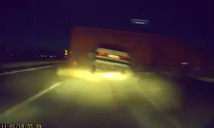 Malatya'daki kaza araç kamerasına yansıdı: 3 yaralı