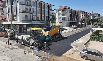 Yeşilyurt'ta yollar baştan aşağı yenileniyor