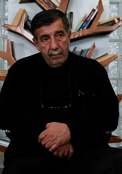 Depremde Kaçmadılar Hastaya Siper Oldular