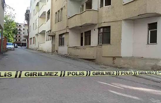 5,9'luk depremle sarsılan Malatya'da ağır hasarlı binalar için güvenlik önemli alınıyor