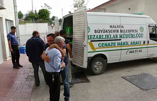 Boşanma aşamasındaki eşi tarafından vurulan kadın öldü