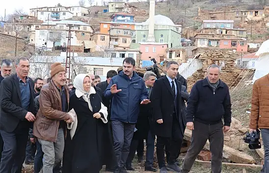 Deprem bölgesi Malatya'da Bakan Kurum memnuniyeti
