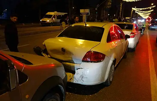 Malatya'da 4 araç birbirine girdi: 1 yaralı
