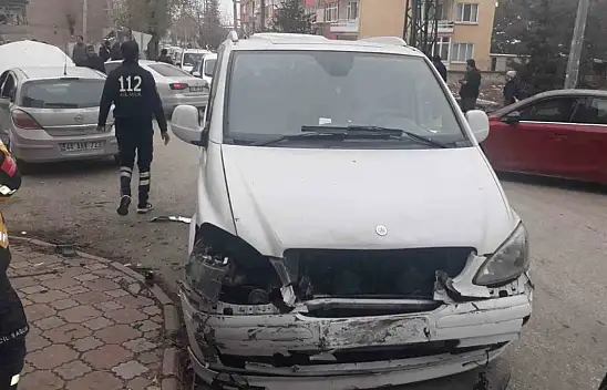 Malatya'da 4 aracın karıştığı kazada 2 kişi yaralandı