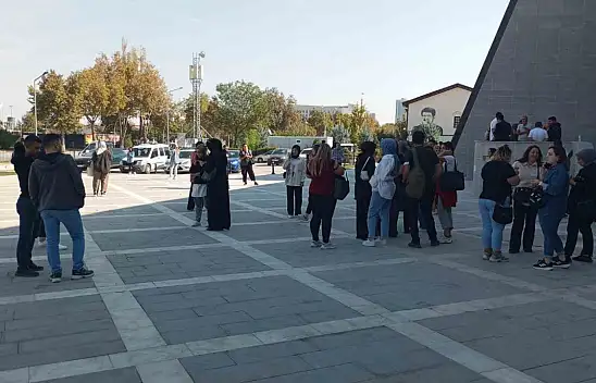 Malatya'da 5.9 büyüklüğünde deprem