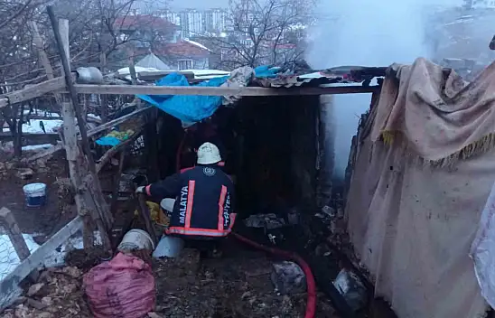 Malatya'da ahır yangınında 25 küçükbaş hayvan telef oldu