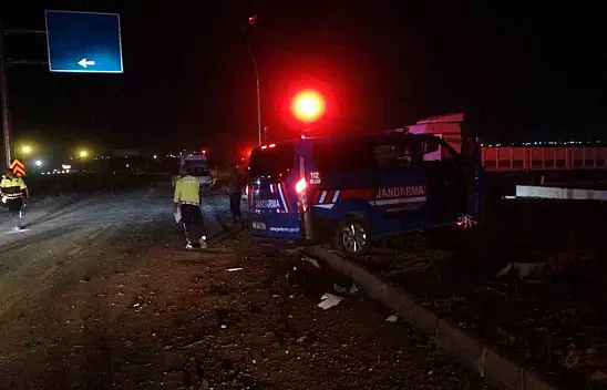 Malatya'da askeri araç otomobille çarpıştı: 5'i asker 7 yaralı