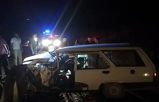 Malatya'da hafif ticari araç ile otomobil çarpıştı: 8 yaralı