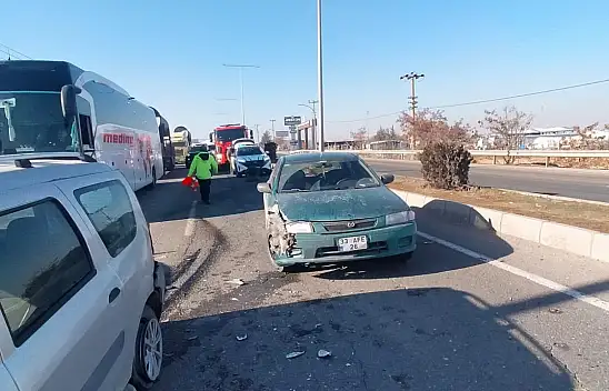 Malatya'da iki araç çarpıştı, 1 yaralı