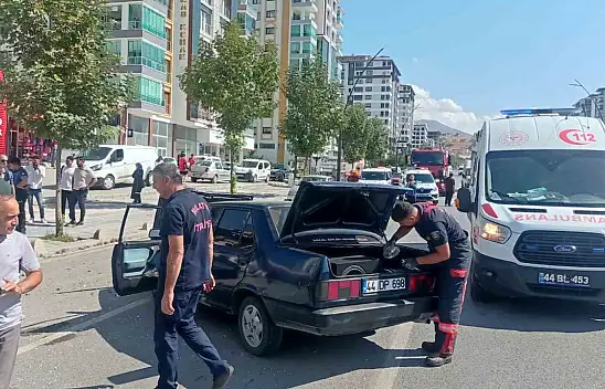 Malatya'da iki ayrı kazada 4 kişi yaralandı