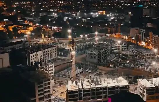 Malatya'da inşaat mesaisi gece gündüz sürüyor