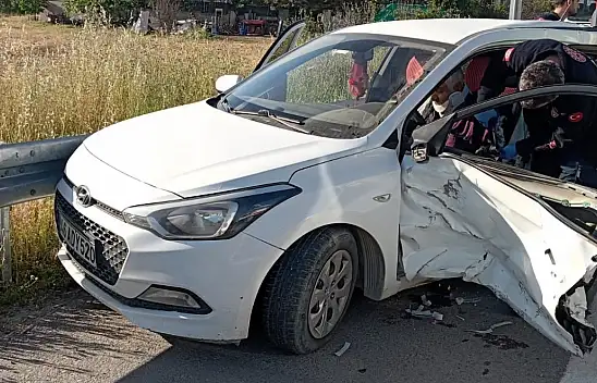 Malatya'da ışık ihlali nedeniyle meydana gelen kazada 3 kişi yaralandı