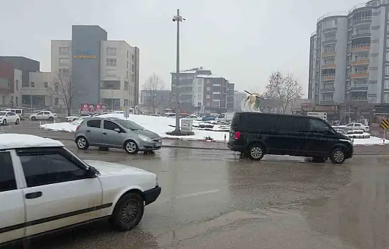 Malatya'da kar yağışı etkili oluyor