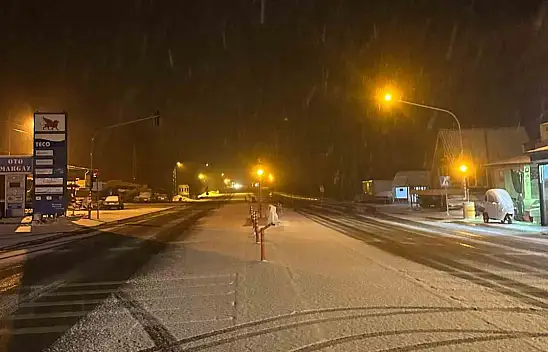 Malatya'da kar yağışı etkili oluyor