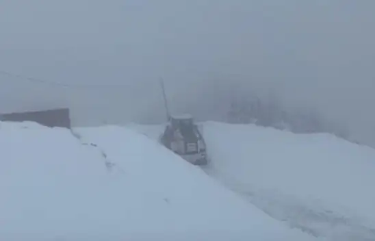 Malatya'da karla kaplı yollar yeniden açılıyor