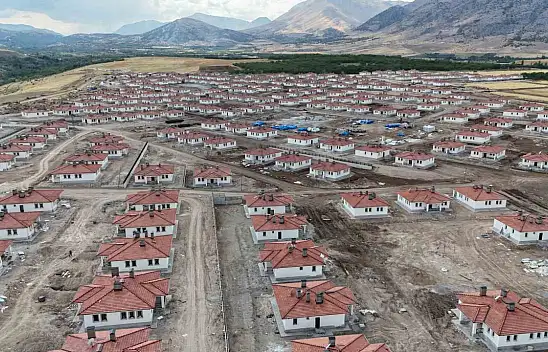 Malatya'da köy evleri hızla tamamlanıyor