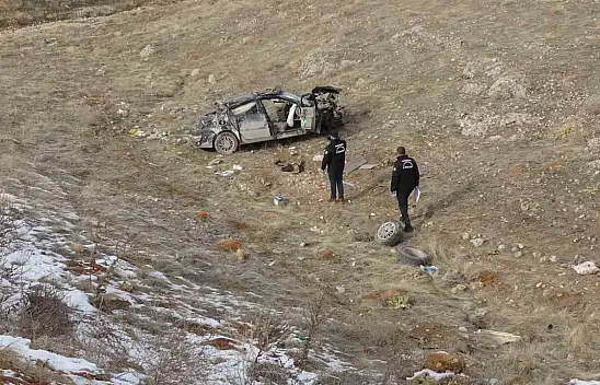 Malatya'da lastiği patlayan otomobil şarampole uçtu: 1 ölü, 2 yaralı