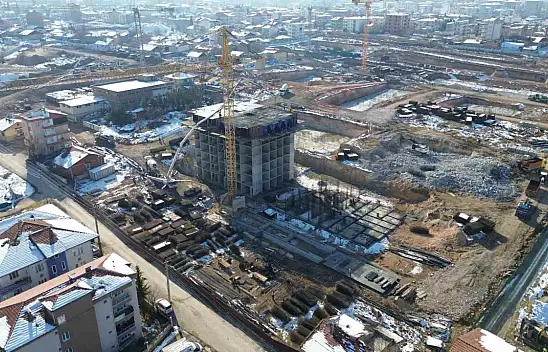 Malatya'da rezerv alanlarında binalar yükseliyor